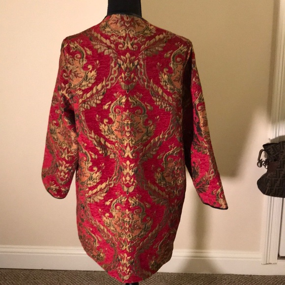 Beautiful deep red tapestry jacket - Picture 3 of 6